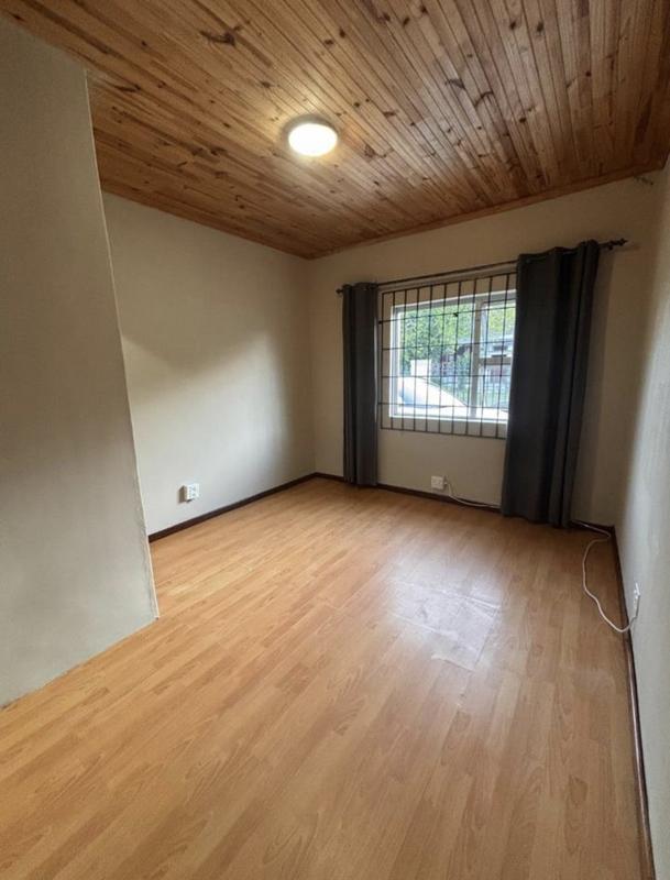 To Let 5 Bedroom Property for Rent in Claremont Western Cape